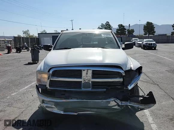 ✅ 2009 Dodge 1500 SLT • VIN: 1D3HB18T39S759929 • Lot: 58380285. Wystawiony na Copart z przebiegiem 167 094 mil. Bezpłatny archiwum sprzedaży aukcyjnych z USA i szczegółowy raport historii pojazdu na DreamBid. Zdjęcie 13.