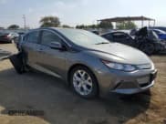 ✅ 2017 Chevrolet Volt Premier • VIN: 1G1RD6S51HU180058 • Lot: 62184754. Wystawiony na Copart z przebiegiem 76 384 mil. Bezpłatny archiwum sprzedaży aukcyjnych z USA i szczegółowy raport historii pojazdu na DreamBid. Zdjęcie 4.