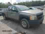 2009 Chevrolet Silverado 1500 Work Truck z VIN 1GCEK19099Z125371, wystawiony jako Copart lot #80752305 z przebiegiem 171 187 mil mil oraz Czysty tytuł • Clean title. Historia ofert i sprzedaży dostępna na DreamBid. Obrazek 4.