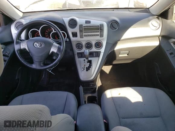 ✅ 2009 Toyota Matrix S • VIN: 2T1KE40E19C013081 • Lot: 71364125. Wystawiony na Copart z przebiegiem 122 385 mil. Bezpłatny archiwum sprzedaży aukcyjnych z USA i szczegółowy raport historii pojazdu na DreamBid. Zdjęcie 8.