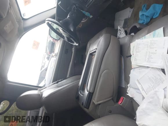 ✅ 2004 Chevrolet Tahoe LS • VIN: 1GNEC13VX4R150538 • Lot: 43490328. Wystawiony na IAAI z przebiegiem Nie podano. Bezpłatny archiwum sprzedaży aukcyjnych z USA i szczegółowy raport historii pojazdu na DreamBid. Zdjęcie 5.