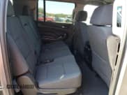 ✅ 2019 Chevrolet Suburban LS • VIN: 1GNSCGKC9KR298926 • Lot: 93260805. Wystawiony na Copart z przebiegiem 104 706 mil. Bezpłatny archiwum sprzedaży aukcyjnych z USA i szczegółowy raport historii pojazdu na DreamBid. Zdjęcie 11.