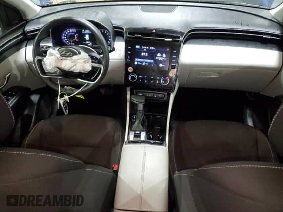 2023 Hyundai Tucson SEL z VIN 5NMJB3AE8PH272042, wystawiony jako Copart lot #47293235 z przebiegiem 45 718 mil mil oraz Czysty tytuł • Clean title. Historia ofert i sprzedaży dostępna na DreamBid. Obrazek 8.