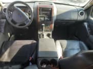 ✅ 2008 Ford Explorer Limited • VIN: 1FMEU75E98UA44215 • Lot: 84554935. Wystawiony na Copart z przebiegiem 165 769 mil. Bezpłatny archiwum sprzedaży aukcyjnych z USA i szczegółowy raport historii pojazdu na DreamBid. Zdjęcie 8.