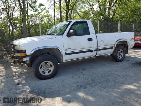 2002 Chevrolet Silverado 1500 LS z VIN 1GCEK14V32Z282564, wystawiony jako Copart lot #56330345 z przebiegiem 125 834 mil mil oraz Czysty tytuł • Clean title. Historia ofert i sprzedaży dostępna na DreamBid. Obrazek 1.