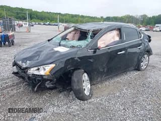 ✅ 2015 Nissan Sentra S • VIN: 3N1AB7AP5FY256140 • Lot: 42285027. Wystawiony na IAAI z przebiegiem Nie podano. Bezpłatny archiwum sprzedaży aukcyjnych z USA i szczegółowy raport historii pojazdu na DreamBid. Zdjęcie 2.