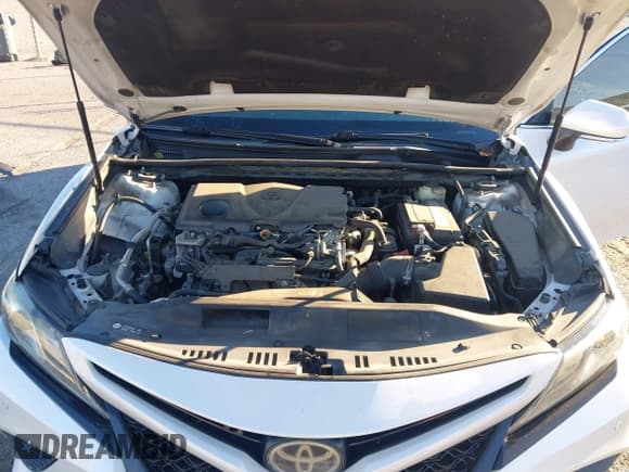 ✅ 2018 Toyota Camry XSE • VIN: 4T1B61HKXJU125001 • Lot: 43584996. Wystawiony na IAAI z przebiegiem 189 606 mil. Bezpłatny archiwum sprzedaży aukcyjnych z USA i szczegółowy raport historii pojazdu na DreamBid. Zdjęcie 10.