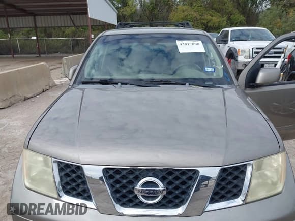✅ 2006 Nissan Pathfinder S • VIN: 5N1AR18U46C618089 • Lot: 43817008. Wystawiony na IAAI z przebiegiem 184 054 mil. Bezpłatny archiwum sprzedaży aukcyjnych z USA i szczegółowy raport historii pojazdu na DreamBid. Zdjęcie 6.