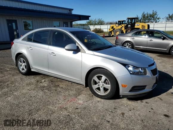 2012 Chevrolet Cruze 1LT z VIN 1G1PF5SC6C7200449, wystawiony jako Copart lot #82582335 z przebiegiem 90 070 mil mil oraz Nie do naprawy • Non repairable. Historia ofert i sprzedaży dostępna na DreamBid. Obrazek 4.