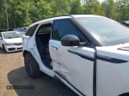 ✅ 2018 Land Rover Range Rover Velar R-Dynamic SE • VIN: SALYL2RX0JA773657 • Лот: 42417760. Опубликован ранее на IAAI с пробегом 166 184 миль. Бесплатный доступ к архиву аукционных продаж из США и подробный отчёт об истории автомобиля на DreamBid. Изображение 6.