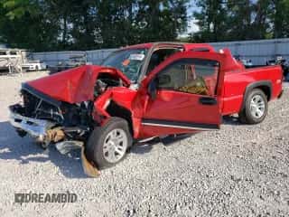 ✅ 2005 Chevrolet Silverado 1500 Z71 • VIN: 1GCEK19B15E247614 • Lot: 65492914. Wystawiony na Copart z przebiegiem Nie podano mil. Skorzystaj z bezpłatnego archiwum sprzedaży aukcyjnych z USA i zobacz szczegółowy raport historii pojazdu na DreamBid. Zdjęcie 1.