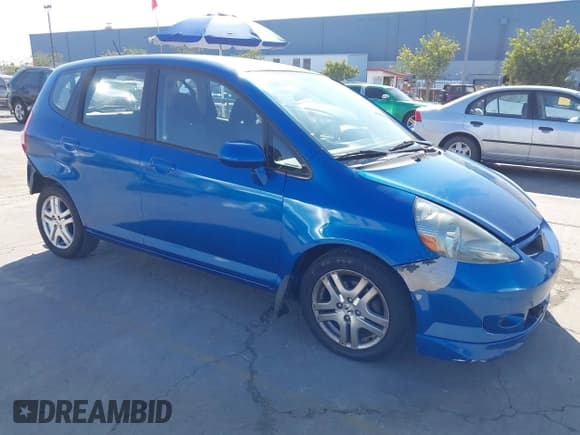 ✅ 2008 Honda Fit • VIN: JHMGD38458S017791 • Лот: 43514000. Опубликован ранее на IAAI с пробегом 98 505 миль. Бесплатный доступ к архиву аукционных продаж из США и подробный отчёт об истории автомобиля на DreamBid. Изображение 1.