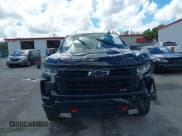 ✅ 2024 Chevrolet Silverado 1500 LT Trail Boss • VIN: 3GCUDFED6RG443282 • Lot: 43393508. Wystawiony na IAAI z przebiegiem 18 110 mil. Bezpłatny archiwum sprzedaży aukcyjnych z USA i szczegółowy raport historii pojazdu na DreamBid. Zdjęcie 12.