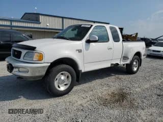 ✅ 1998 Ford F-150 XL • VIN: 1FTZX08WXWKA63762 • Lot: 80391495. Listed on Copart with 187,598 mi. Free auction sales archive from the USA and detailed vehicle history report at DreamBid. Image 1.
