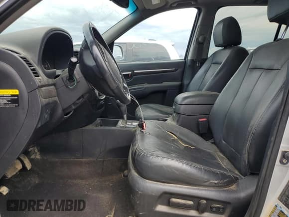 ✅ 2009 Hyundai Santa Fe Limited • VIN: 5NMSH13E39H262378 • Lot: 63527474. Listed on Copart with 147,978 mi. Free auction sales archive from the USA and detailed vehicle history report at DreamBid. Image 7.