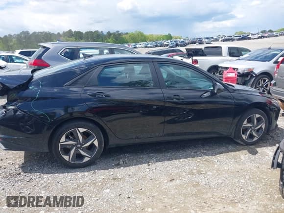 ✅ 2023 Hyundai Elantra SEL • VIN: KMHLS4AG3PU551760 • Lot: 41996095. Listed on IAAI with 36,066 mi. Free auction sales archive from the USA and detailed vehicle history report at DreamBid. Image 13.
