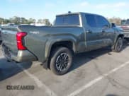 ✅ 2024 Toyota Tacoma SR5 • VIN: 3TMLB5FN9RM001987 • Lot: 42819524. Wystawiony na IAAI z przebiegiem 18 659 mil. Bezpłatny archiwum sprzedaży aukcyjnych z USA i szczegółowy raport historii pojazdu na DreamBid. Zdjęcie 4.