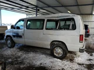 ✅ 2001 Ford Econoline Wagon XL • VIN: 1FBNE31SX1HA03536 • Лот: 89299715. Опубликован ранее на Copart с пробегом 149 093 миль. Бесплатный доступ к архиву аукционных продаж из США и подробный отчёт об истории автомобиля на DreamBid. Изображение 2.