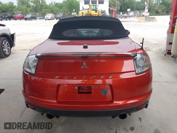 ✅ 2012 Mitsubishi Eclipse GS Sport • VIN: 4A37L2EF9CE001568 • Lot: 42627005. Wystawiony na IAAI z przebiegiem 68 169 mil. Bezpłatny archiwum sprzedaży aukcyjnych z USA i szczegółowy raport historii pojazdu na DreamBid. Zdjęcie 17.