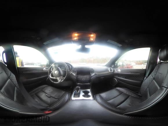 ✅ 2021 Jeep Grand Cherokee Summit • VIN: 1C4RJFJTXMC502826 • Lot: 43584545. Wystawiony na IAAI z przebiegiem 149 348 mil. Bezpłatny archiwum sprzedaży aukcyjnych z USA i szczegółowy raport historii pojazdu na DreamBid. Zdjęcie 20.