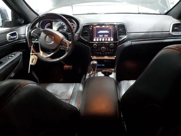 ✅ 2020 Jeep Grand Cherokee Limited • VIN: 1C4RJFBG3LC138572 • Лот: 80511305. Опубликован ранее на Copart с пробегом 83 623 миль. Бесплатный доступ к архиву аукционных продаж из США и подробный отчёт об истории автомобиля на DreamBid. Изображение 8.