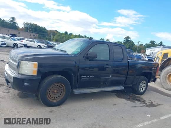 ✅ 2011 Chevrolet Silverado 1500 LS • VIN: 1GCRKREA1BZ313757 • Lot: 43327641. Wystawiony na IAAI z przebiegiem 111 363 mil mil. Skorzystaj z bezpłatnego archiwum sprzedaży aukcyjnych z USA i zobacz szczegółowy raport historii pojazdu na DreamBid. Zdjęcie 14.