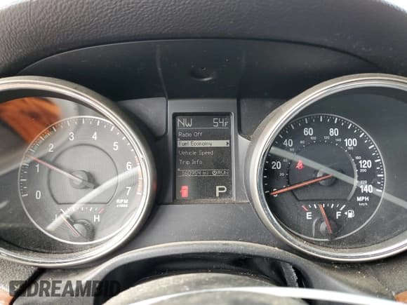 ✅ 2011 Jeep Grand Cherokee Limited • VIN: 1J4RR5GT2BC631404 • Lot: 86265205. Listed on Copart with 160,954 mi. Free auction sales archive from the USA and detailed vehicle history report at DreamBid. Image 9.