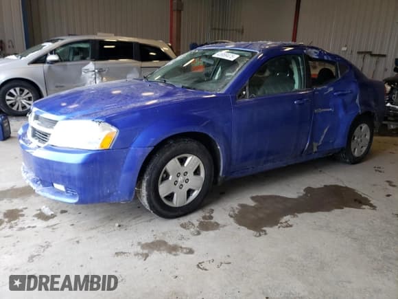 ✅ 2010 Dodge Avenger SXT • VIN: 1B3CC4FB3AN211722 • Лот: 43989475. Опубликован ранее на Copart с пробегом 159 438 миль. Бесплатный доступ к архиву аукционных продаж из США и подробный отчёт об истории автомобиля на DreamBid. Изображение 1.