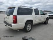 ✅ 2008 Chevrolet Suburban 2LT • VIN: 1GNFK16328R184691 • Lot: 81961984. Wystawiony na Copart z przebiegiem Nie podano. Bezpłatny archiwum sprzedaży aukcyjnych z USA i szczegółowy raport historii pojazdu na DreamBid. Zdjęcie 3.