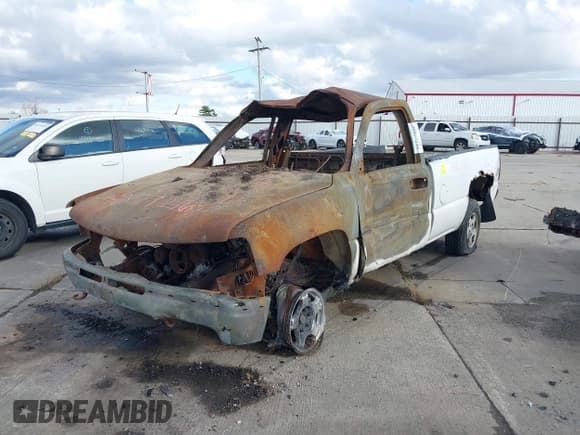 ✅ 2000 Chevrolet Silverado 1500 • VIN: 1GCEK14VXYZ370729 • Lot: 40877216. Listed on IAAI with 175,565 mi. Free auction sales archive from the USA and detailed vehicle history report at DreamBid. Image 6.
