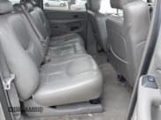 ✅ 2005 Chevrolet Suburban LT • VIN: 3GNEC16Z05G278514 • Lot: 42037219. Listed on IAAI with 229,903 mi. Free auction sales archive from the USA and detailed vehicle history report at DreamBid. Image 8.