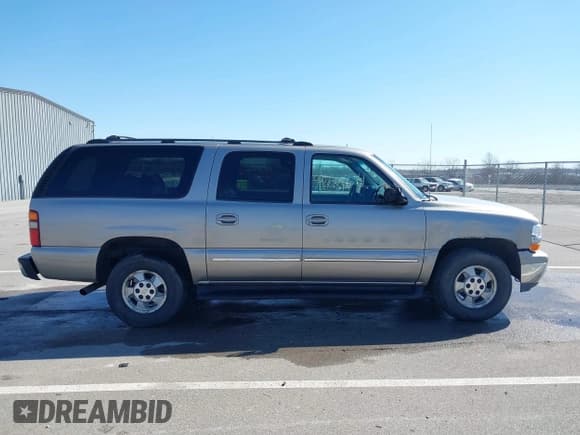 ✅ 2002 Chevrolet Suburban LS • VIN: 3GNEC16Z32G339558 • Лот: 41739334. Опубликован ранее на IAAI с пробегом 198 291 миль. Бесплатный доступ к архиву аукционных продаж из США и подробный отчёт об истории автомобиля на DreamBid. Изображение 6.