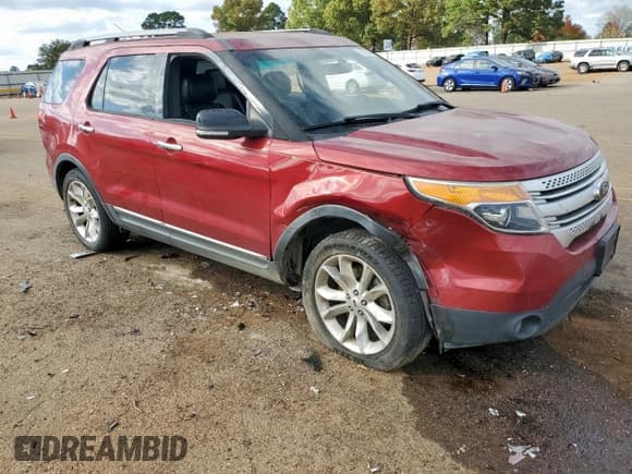 ✅ 2014 Ford Explorer XLT • VIN: 1FM5K7D81EGA32412 • Lot: 92123685. Wystawiony na Copart z przebiegiem 234 756 mil. Bezpłatny archiwum sprzedaży aukcyjnych z USA i szczegółowy raport historii pojazdu na DreamBid. Zdjęcie 4.