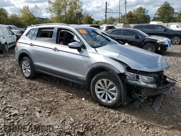 ✅ 2019 Volkswagen Tiguan S • VIN: 3VV1B7AX8KM118172 • Lot: 89496045. Listed on Copart with Not provided. Free auction sales archive from the USA and detailed vehicle history report at DreamBid. Image 4.