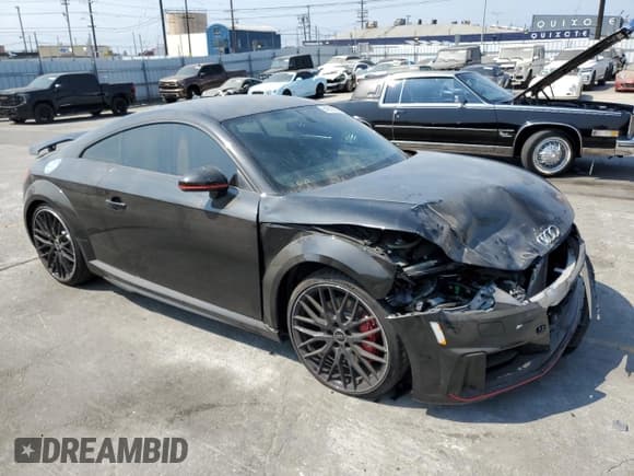 ✅ 2023 Audi TTS • VIN: TRUA1AFV6P1006261 • Lot: 64859585. Wystawiony na Copart z przebiegiem 24 625 mil. Bezpłatny archiwum sprzedaży aukcyjnych z USA i szczegółowy raport historii pojazdu na DreamBid. Zdjęcie 4.