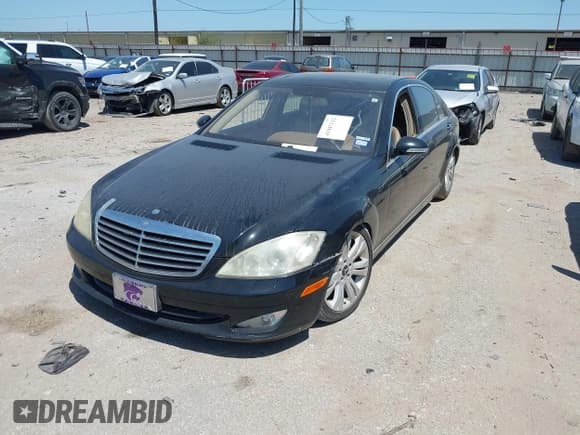 ✅ 2009 Mercedes-Benz S 550 • VIN: WDDNG71X19A264153 • Lot: 41947112. Wystawiony na IAAI z przebiegiem 184 051 mil. Bezpłatny archiwum sprzedaży aukcyjnych z USA i szczegółowy raport historii pojazdu na DreamBid. Zdjęcie 2.