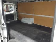 ✅ 2019 Nissan NV Cargo S • VIN: 1N6BF0KM3KN800446 • Lot: 42319807. Wystawiony na IAAI z przebiegiem 56 425 mil. Bezpłatny archiwum sprzedaży aukcyjnych z USA i szczegółowy raport historii pojazdu na DreamBid. Zdjęcie 8.