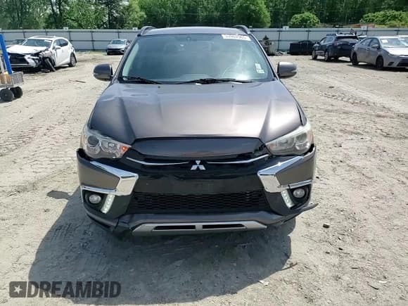 ✅ 2018 Mitsubishi Outlander SEL • VIN: JA4AR4AWXJU006168 • Лот: 53984965. Опубликован ранее на Copart с пробегом 104 860 миль. Бесплатный доступ к архиву аукционных продаж из США и подробный отчёт об истории автомобиля на DreamBid. Изображение 14.