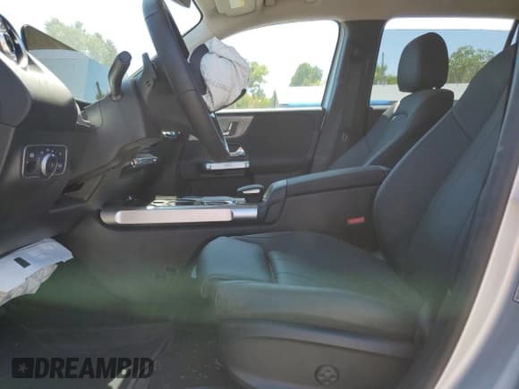 ✅ 2023 Mercedes-Benz EQB 300 • VIN: W1N9M0KB6PN037943 • Lot: 66297803. Wystawiony na Copart z przebiegiem 1 734 mil. Bezpłatny archiwum sprzedaży aukcyjnych z USA i szczegółowy raport historii pojazdu na DreamBid. Zdjęcie 7.