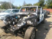 ✅ 2022 Jeep Gladiator Willys • VIN: 1C6HJTAG0NL131004 • Lot: 40307060. Wystawiony na IAAI z przebiegiem Nie podano. Bezpłatny archiwum sprzedaży aukcyjnych z USA i szczegółowy raport historii pojazdu na DreamBid. Zdjęcie 6.