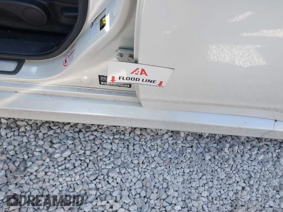 ✅ 2013 Subaru WRX WRX STI • VIN: JF1GR8H66DL822338 • Lot: 43120320. Listed on IAAI with 98,276 mi. Free auction sales archive from the USA and detailed vehicle history report at DreamBid. Image 6.