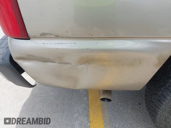 ✅ 2003 Chevrolet Suburban LS • VIN: 3GNEC16Z93G291596 • Лот: 42635227. Опубликован ранее на IAAI с пробегом 198 645 миль. Бесплатный доступ к архиву аукционных продаж из США и подробный отчёт об истории автомобиля на DreamBid. Изображение 15.