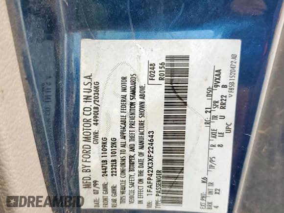✅ 1999 Ford Mustang GT • VIN: 1FAFP42X3XF224643 • Lot: 64943705. Wystawiony na Copart z przebiegiem Nie podano. Bezpłatny archiwum sprzedaży aukcyjnych z USA i szczegółowy raport historii pojazdu na DreamBid. Zdjęcie 12.