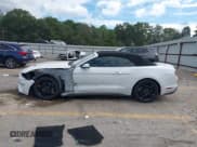 ✅ 2020 Ford Mustang EcoBoost Premium • VIN: 1FATP8UH7L5126473 • Lot: 43405791. Wystawiony na IAAI z przebiegiem 55 771 mil. Bezpłatny archiwum sprzedaży aukcyjnych z USA i szczegółowy raport historii pojazdu na DreamBid. Zdjęcie 14.