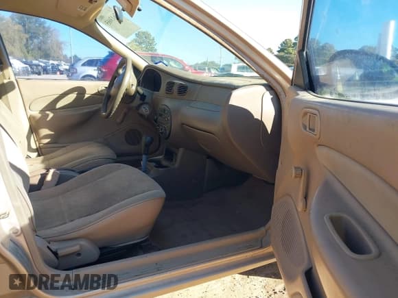 ✅ 1998 Ford Escort • VIN: 1FALP10P9WW106311 • Lot: 43613665. Listed on IAAI with 159,878 mi. Free auction sales archive from the USA and detailed vehicle history report at DreamBid. Image 5.