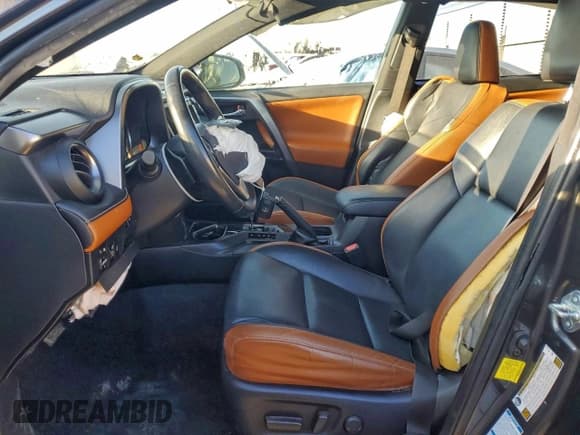 ✅ 2018 Toyota RAV4 SE • VIN: JTMJFREV0JJ212646 • Lot: 91848095. Listed on Copart with 78,060 mi. Free auction sales archive from the USA and detailed vehicle history report at DreamBid. Image 7.