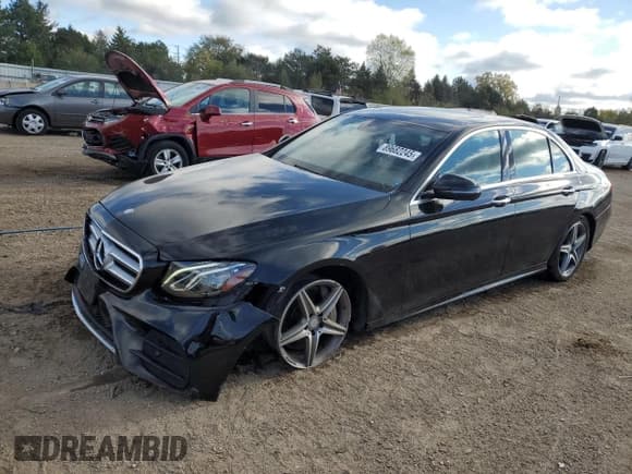 ✅ 2017 Mercedes-Benz E 300 Luxury • VIN: WDDZF4KB9HA166024 • Лот: 89682245. Опубликован ранее на Copart с пробегом 76 203 миль. Бесплатный доступ к архиву аукционных продаж из США и подробный отчёт об истории автомобиля на DreamBid. Изображение 1.