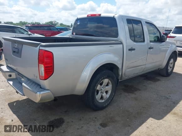✅ 2013 Nissan Frontier SL • VIN: 1N6AD0ER9DN761261 • Lot: 42587067. Wystawiony na IAAI z przebiegiem 240 063 mil. Bezpłatny archiwum sprzedaży aukcyjnych z USA i szczegółowy raport historii pojazdu na DreamBid. Zdjęcie 4.