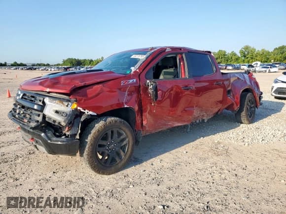 ✅ 2022 Chevrolet Silverado 1500 LT Trail Boss • VIN: 3GCUDFET5NG553063 • Lot: 69276765. Wystawiony na Copart z przebiegiem 93 125 mil. Bezpłatny archiwum sprzedaży aukcyjnych z USA i szczegółowy raport historii pojazdu na DreamBid. Zdjęcie 1.