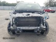 ✅ 2020 Chevrolet Silverado 1500 LT • VIN: 1GCRYDED7LZ197428 • Lot: 70494134. Wystawiony na Copart z przebiegiem 74 022 mil. Bezpłatny archiwum sprzedaży aukcyjnych z USA i szczegółowy raport historii pojazdu na DreamBid. Zdjęcie 5.